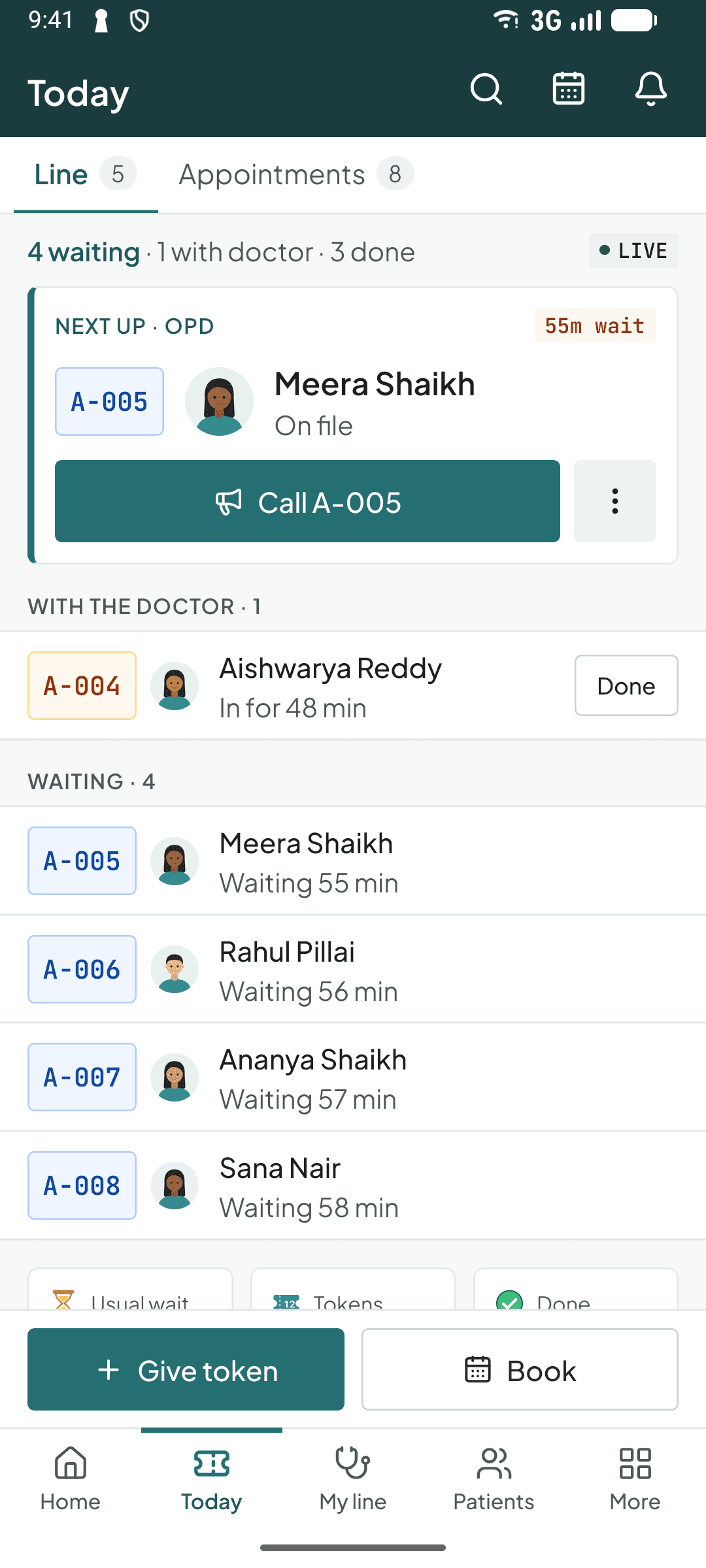 The token line in the Curogrid Derma phone app: who is next, who is with the doctor and who is waiting